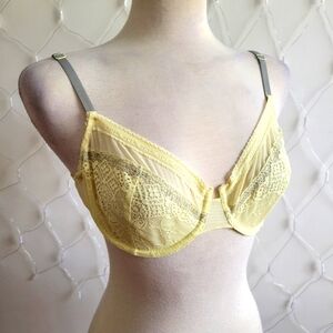 Pretty DKNY Bra / 36C / Yellow & Gray